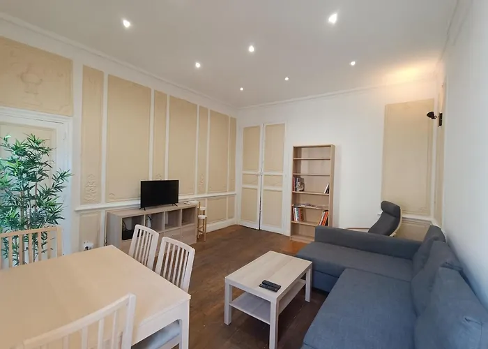 Appartements Et Studio Renoves En 2022, Intra Muros Avignon