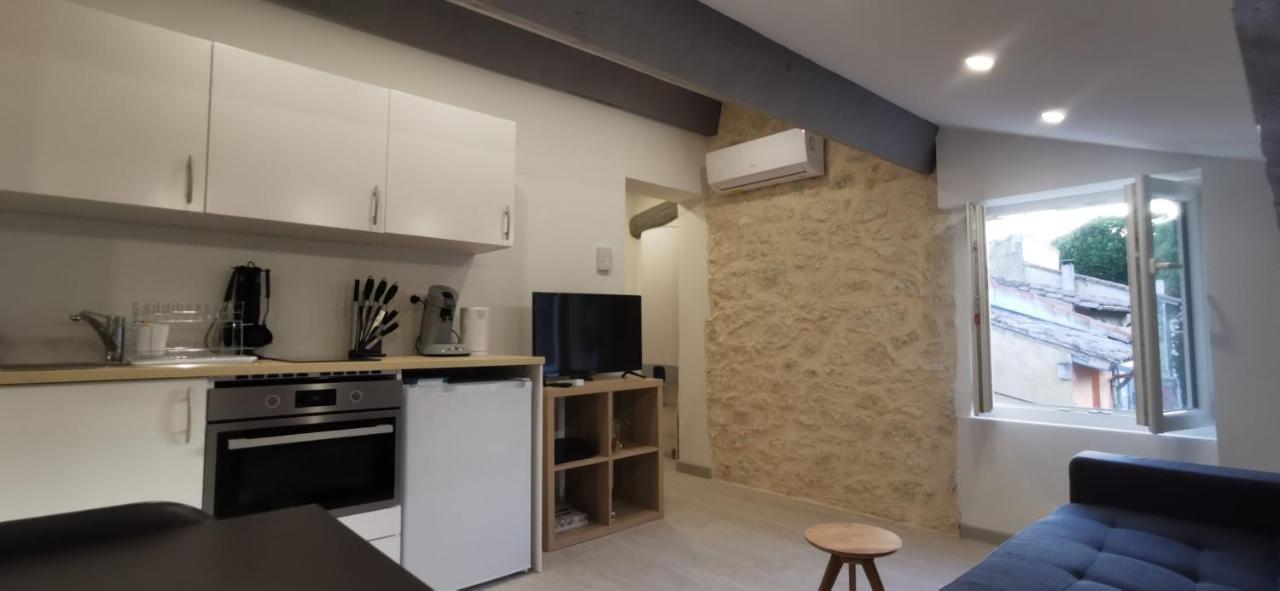 Et Renoves En 2022, Intra Muros Apartment Avignon