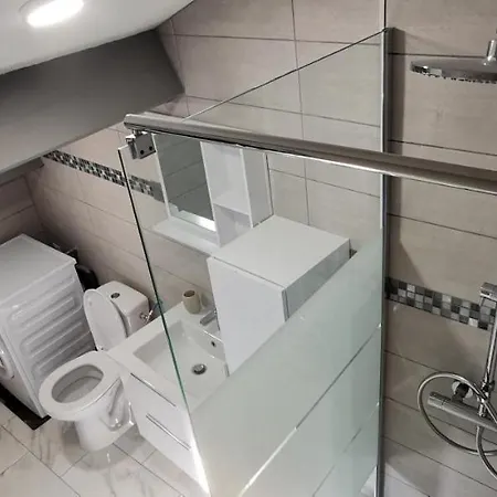 Appartements Et Studio Renoves En 2022, Intra Muros Avinhão Exterior foto
