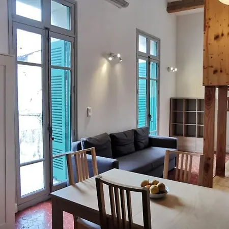 Appartements Et Studio Renoves En 2022, Intra Muros Avinhão Exterior foto