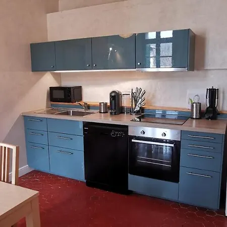 Appartements Et Studio Renoves En 2022, Intra Muros Avinhão Exterior foto