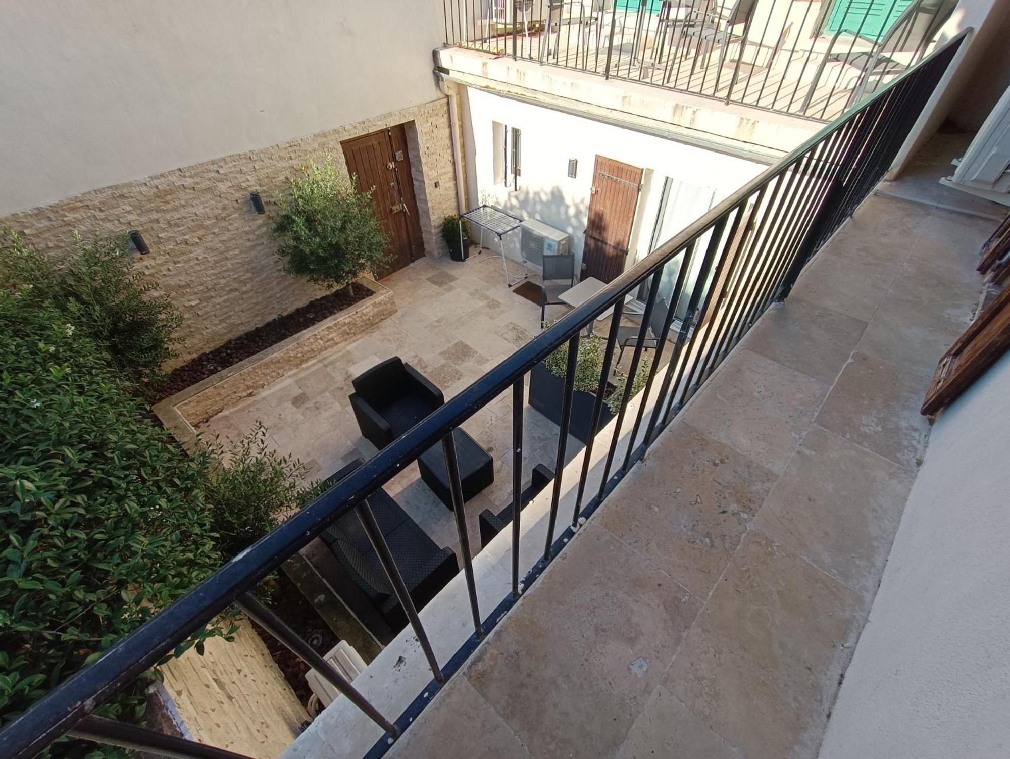 Apartment Et Renoves En 2022, Intra Muros